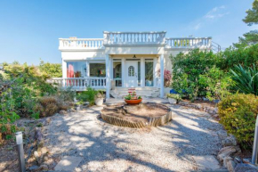 Villa Les Cyprès YourHostHelper